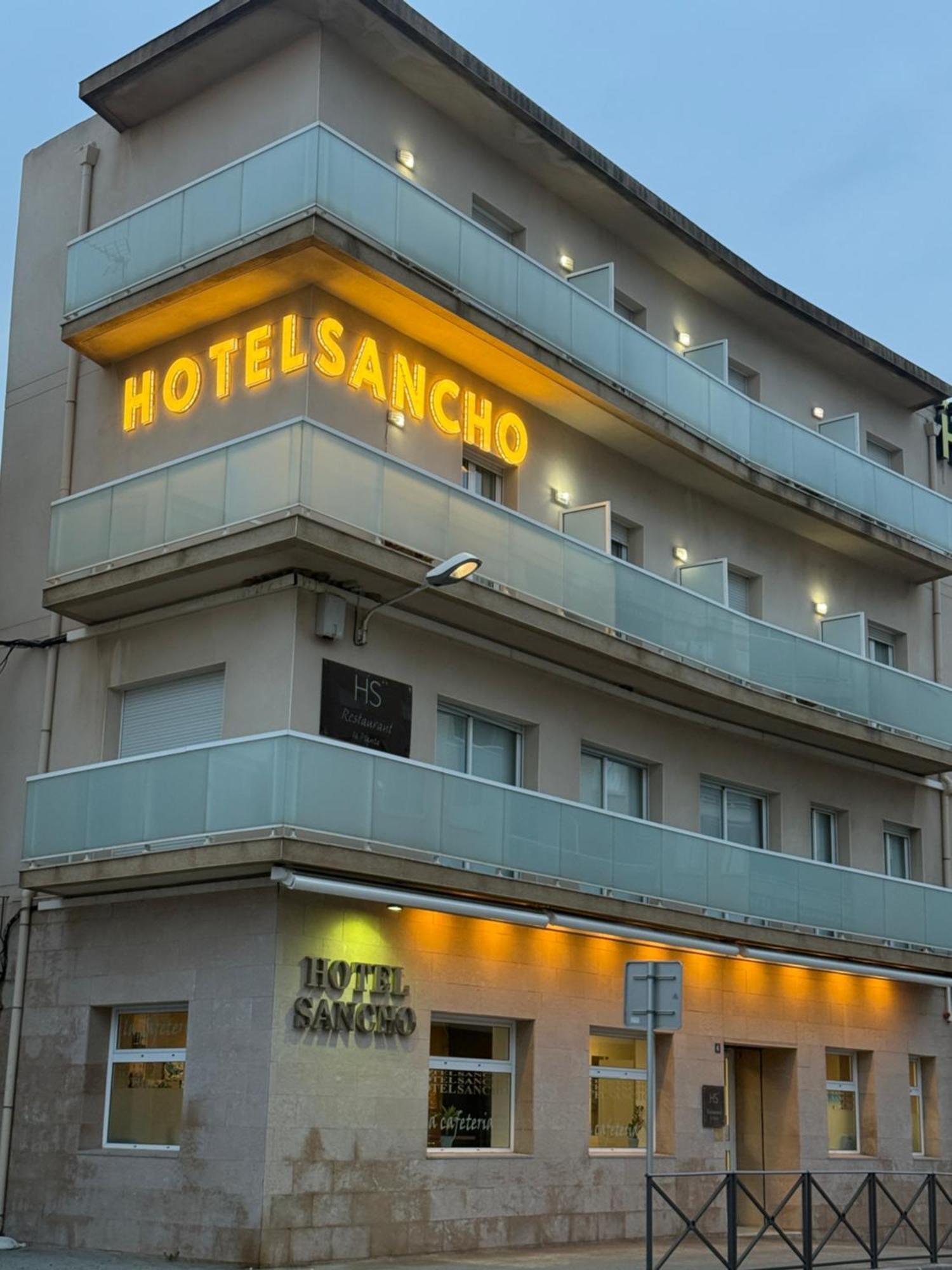Hotel Sancho Hospitalet De L'Infant Exterior photo